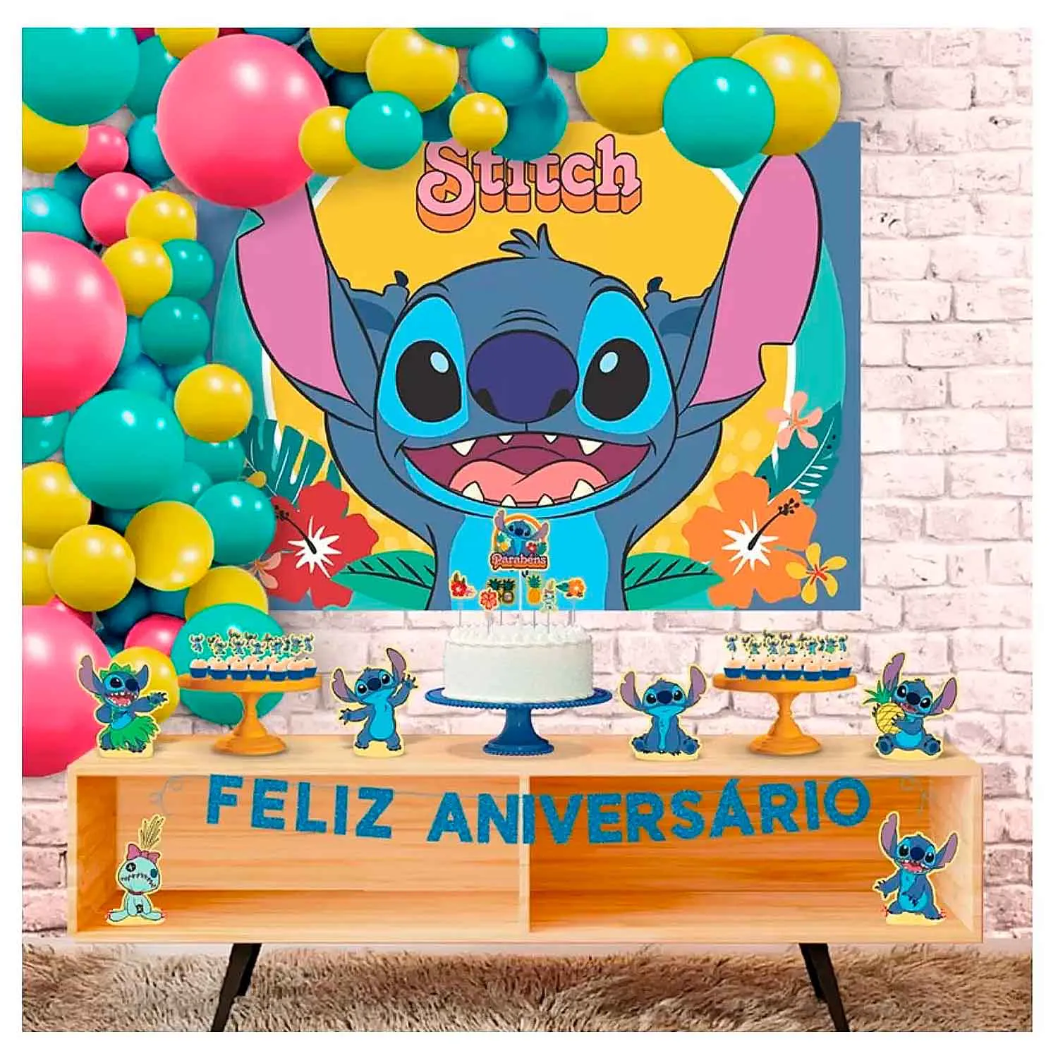 Mesa de bolo decorada no tema Stitch